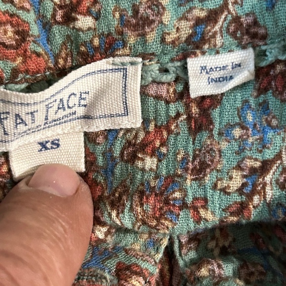 Fat Face Sage Green Prairie Floral Buttoned Long 3/4 Sleeve Blouse Top - Picture 7 of 9